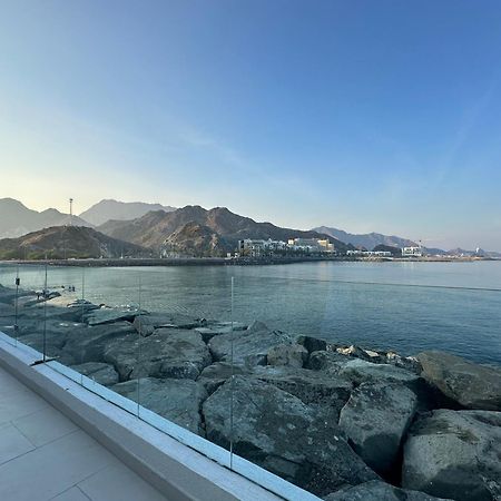 Al Dana Sea View Villa Fujairah Ngoại thất bức ảnh