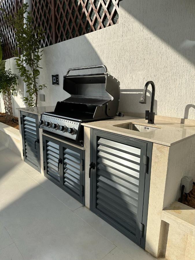 Al Dana Sea View Villa Fujairah Ngoại thất bức ảnh
