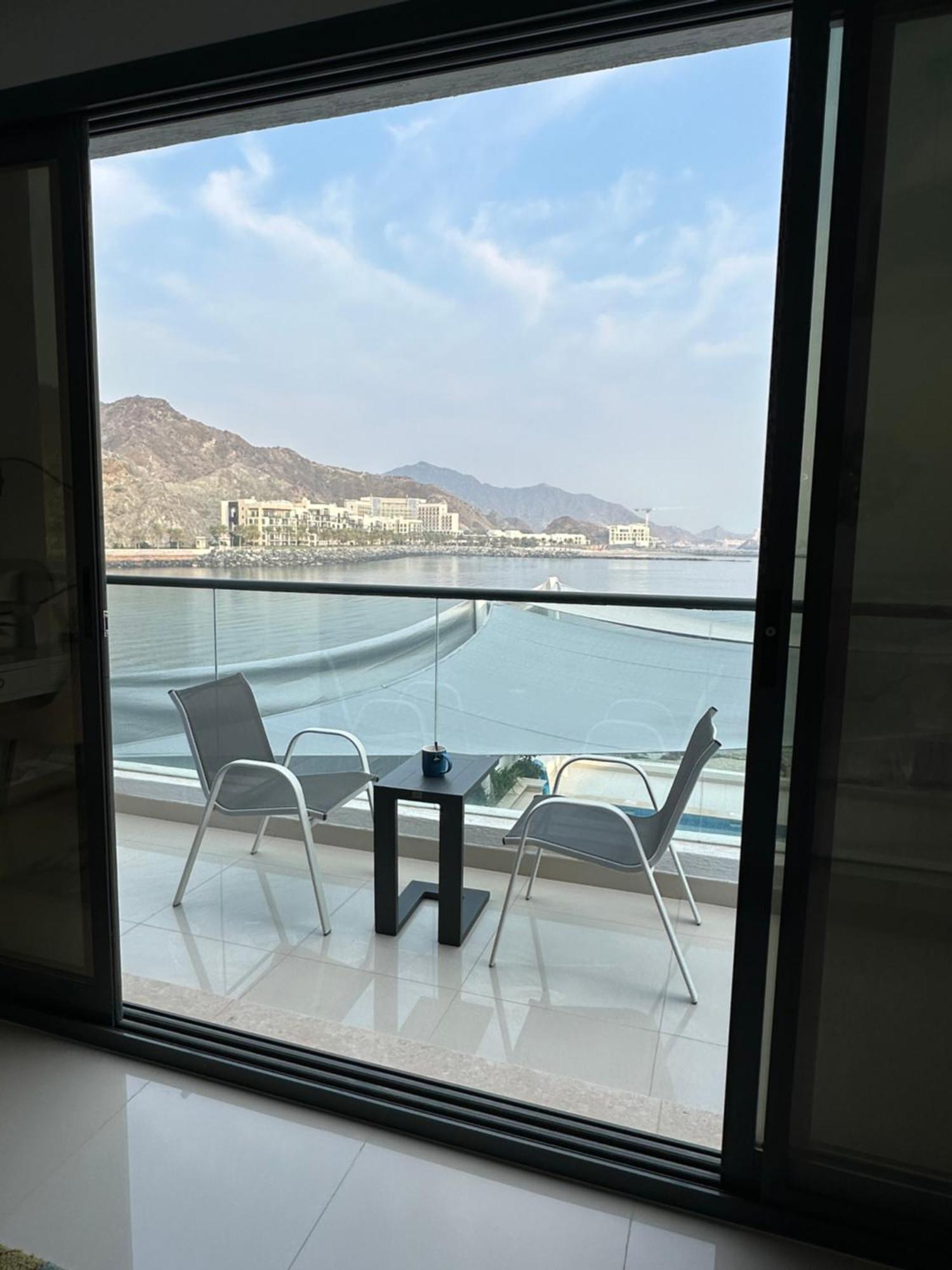 Al Dana Sea View Villa Fujairah Ngoại thất bức ảnh